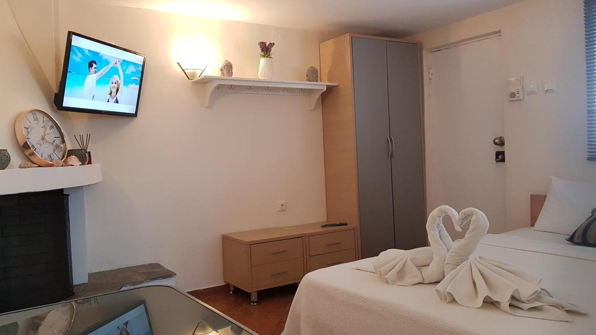 Апартаменты Studio With City View Tirnavos Номер фото